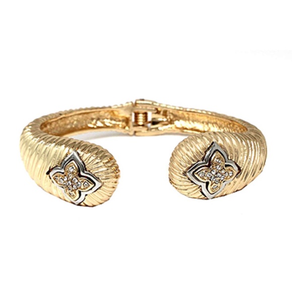 Fleurish Jewelry Jewelry - End Pave Clover Cuff Bracelet